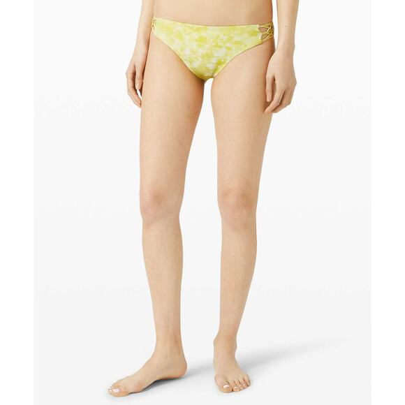 NWT‎ Lululemon Coastline Swim Bottom Dappled Blossom Yellow Multi- Size 8 - Picture 3 of 6